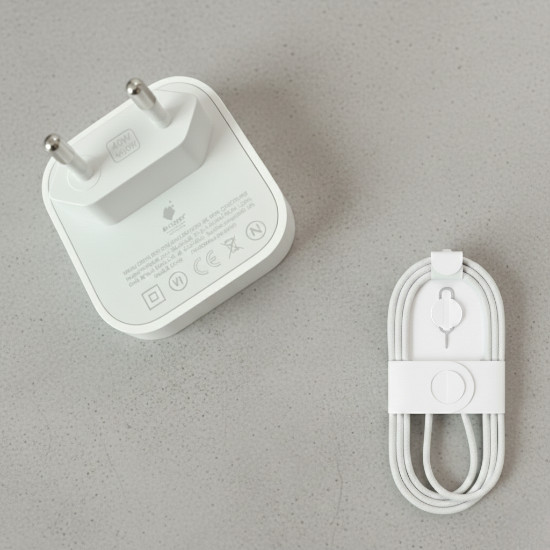 Poza cu Set Incarcator retea 40W dinamic cu putere maxima de 60 W cu Cablu USB -C/C-1m, QUANDES® compatibil cu iPhone 17pro/ 16/17 promax